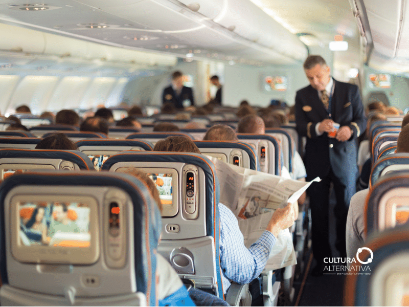 Dicas práticas para passageiros - Greve de pilotos e comissários atrasa voos - Exercícios para fazer em voos longos - Cultura Alternativa