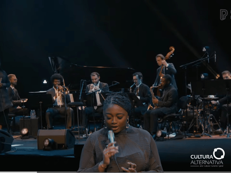 Explore os desafios e sucessos de Samara Joy, uma sensação do jazz em ascensão, vencedora de múltiplos Grammys. - Site Cultura Alternativa