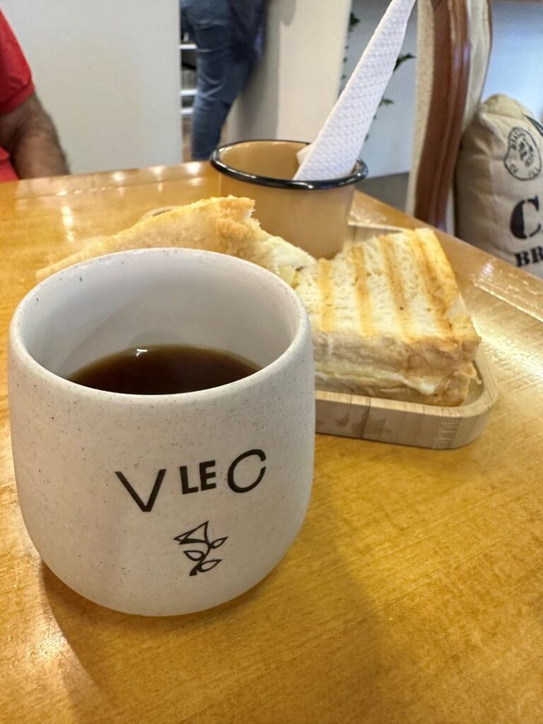 Vive Le Café - Cultura Alternativa