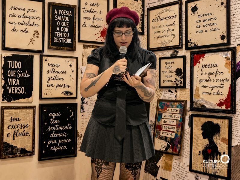 Gabriella Olival e poesia como acerto de contas - Cultura Alternativa