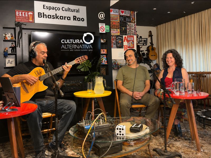 Sarau Cultura Alternativa com Alexandre Bruno e Bya Braga - Cultura Alternativa